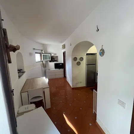 아파트 Cozy On Street Level